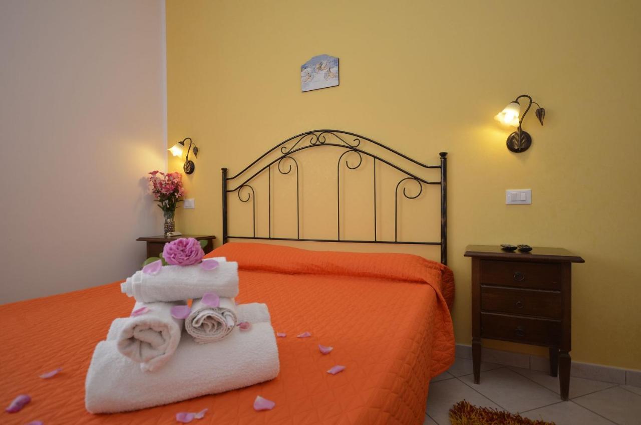 サン・ヴィート・ロ・カーポ Tre Passi Dal Mare Bed & Breakfast エクステリア 写真